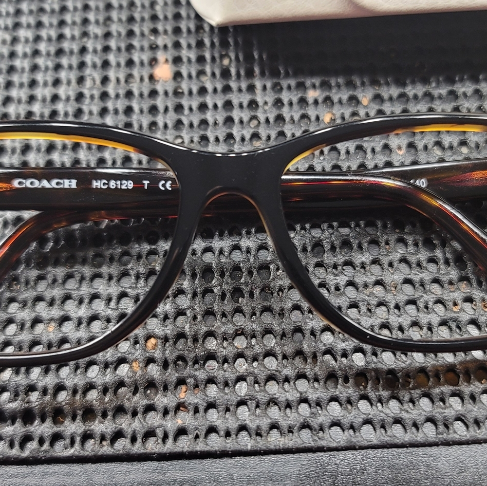 Coach frames